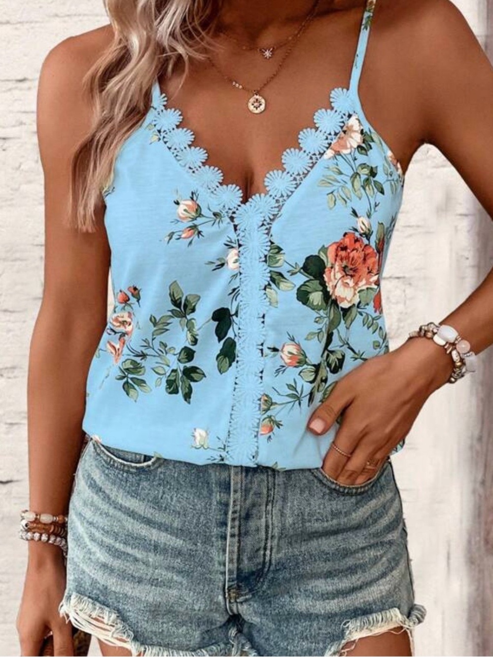 New blue floral spaghetti Strap cami top - Picture 1 of 7